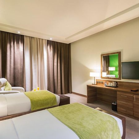 Mena Hotel Tabuk Buitenkant foto