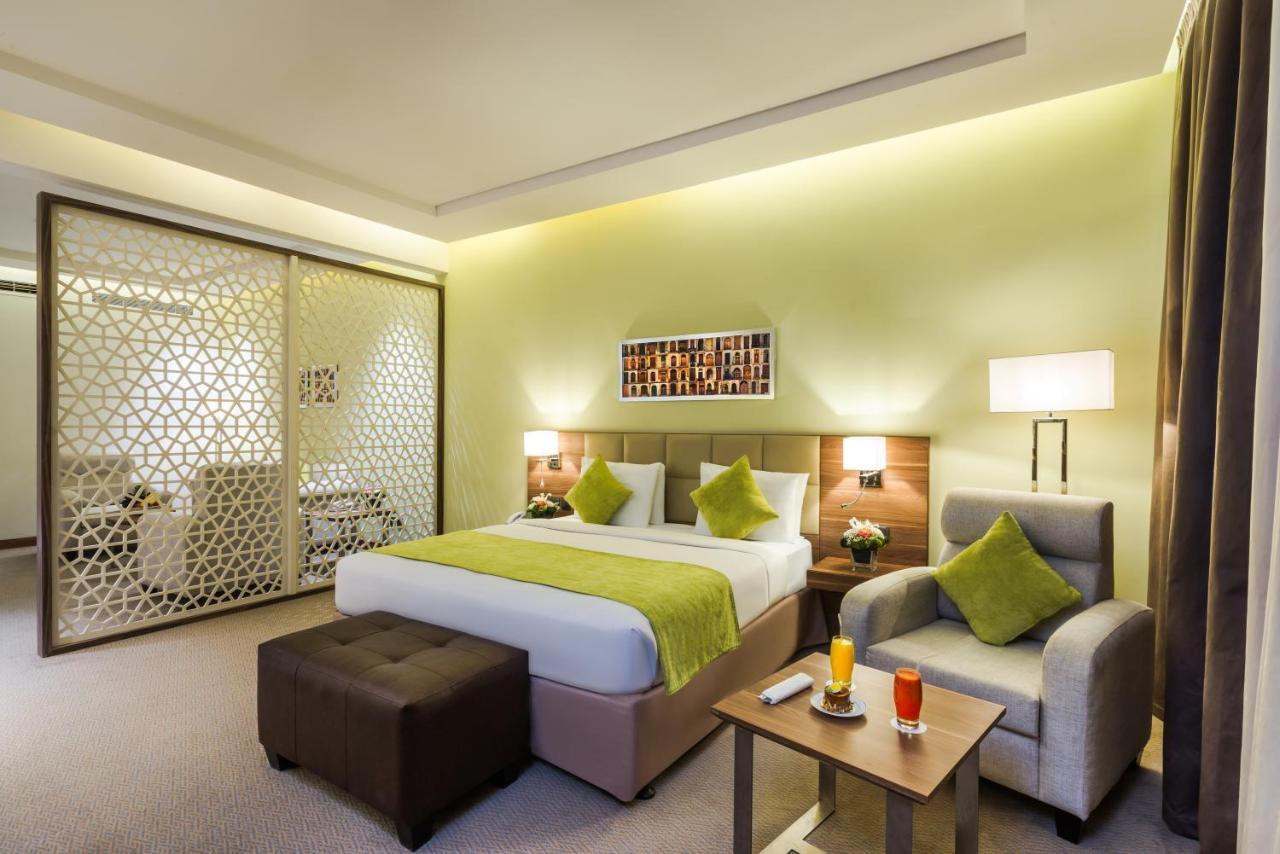 Mena Hotel Tabuk Buitenkant foto