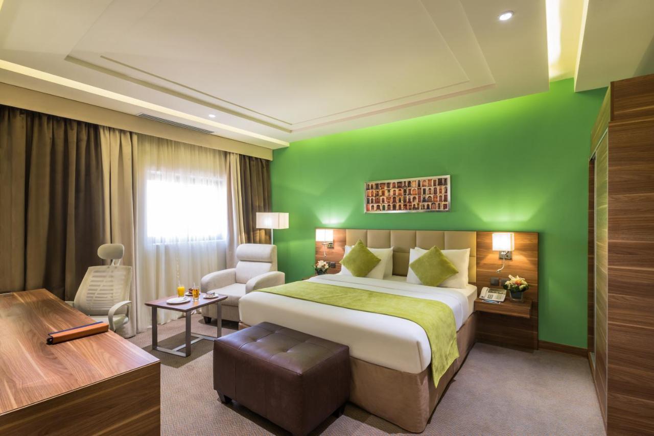 Mena Hotel Tabuk Buitenkant foto