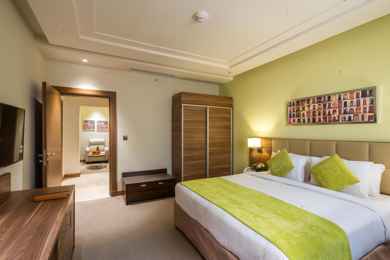 Mena Hotel Tabuk Buitenkant foto