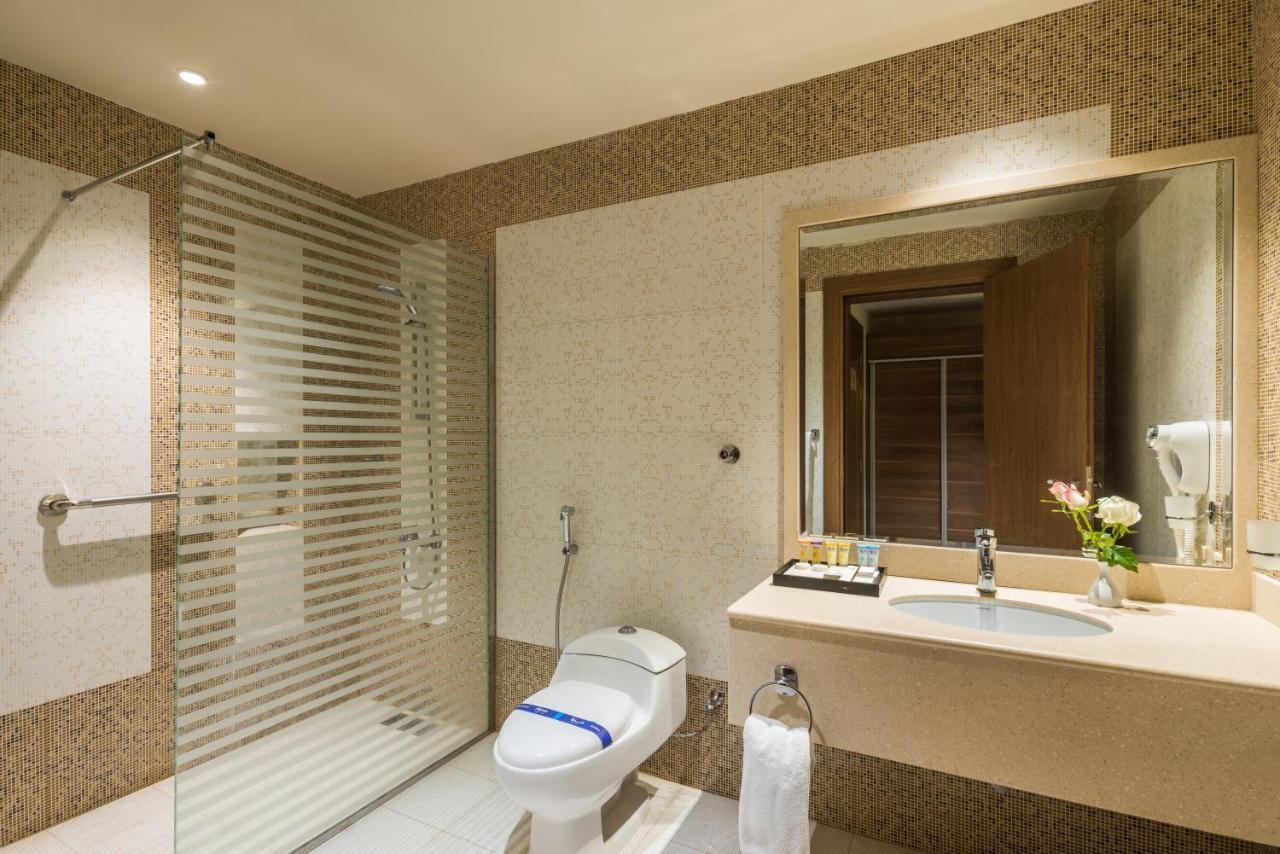 Mena Hotel Tabuk Buitenkant foto